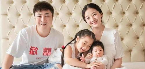 娱乐圈吃瓜爆料小游戏,跟随吃瓜群众,探寻明星背后的秘密